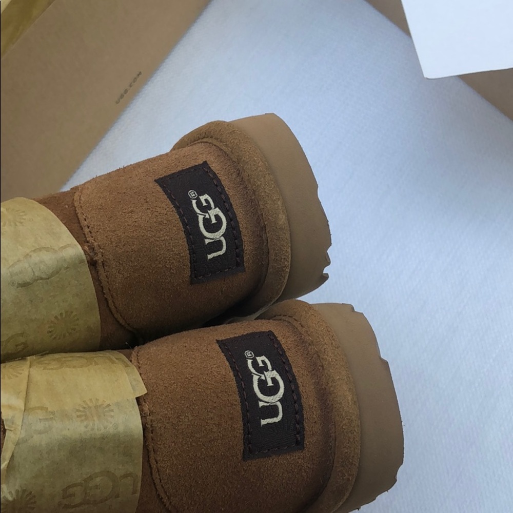Girls ugg - Picture 4 of 8